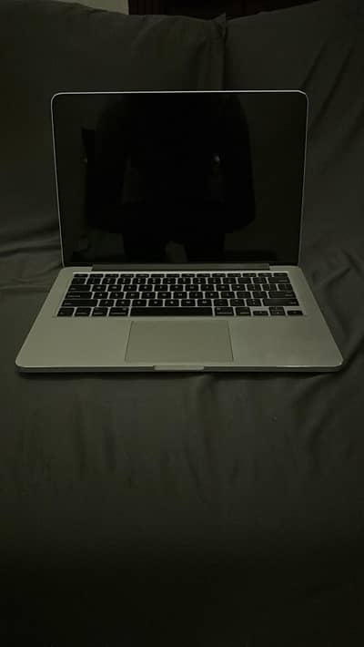 Title: MacBook Pro 13" Retina (Late 2013) - i5, 8GB RAM - Rs. 55,000