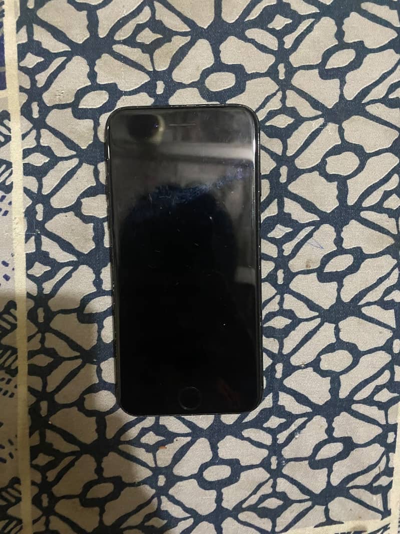 Apple iPhone 7 4