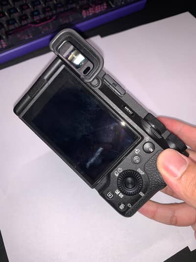 Sony a6700 + lens/memory-card