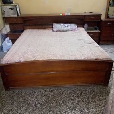 jaga ki kmi ki waja sa sale kar rahy h