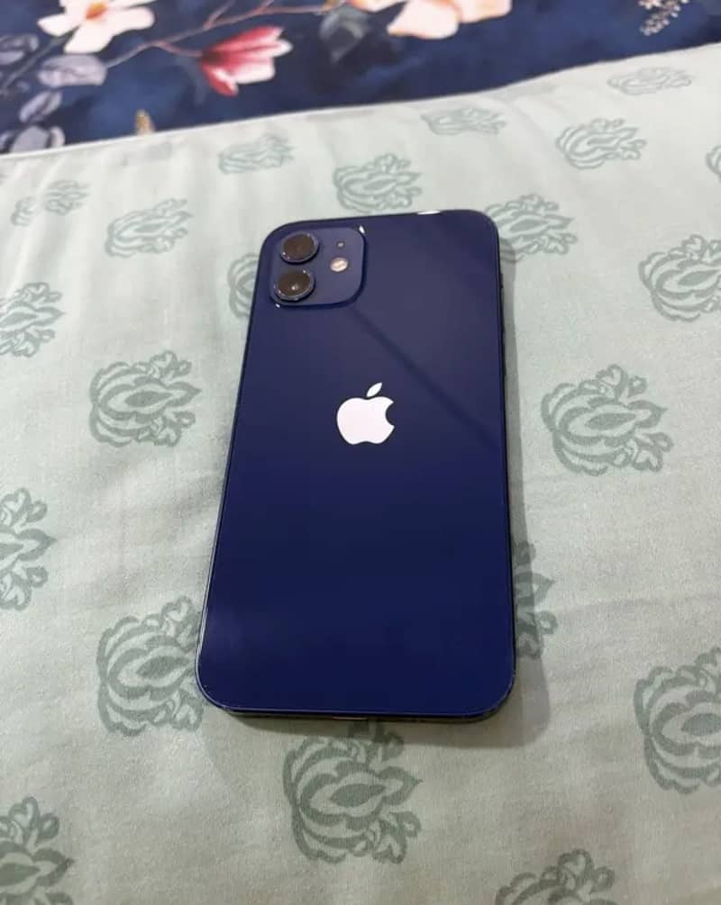 Apple iPhone 12 3