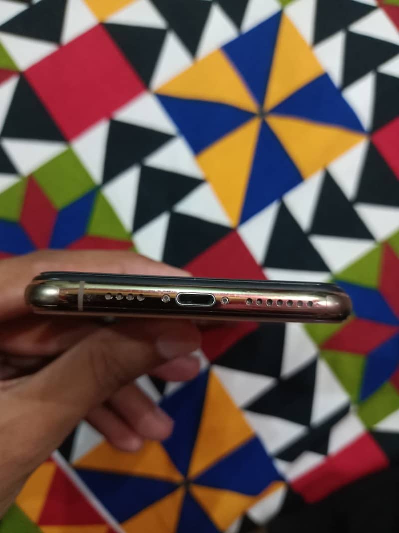 Apple iPhone 11 Pro Max 7