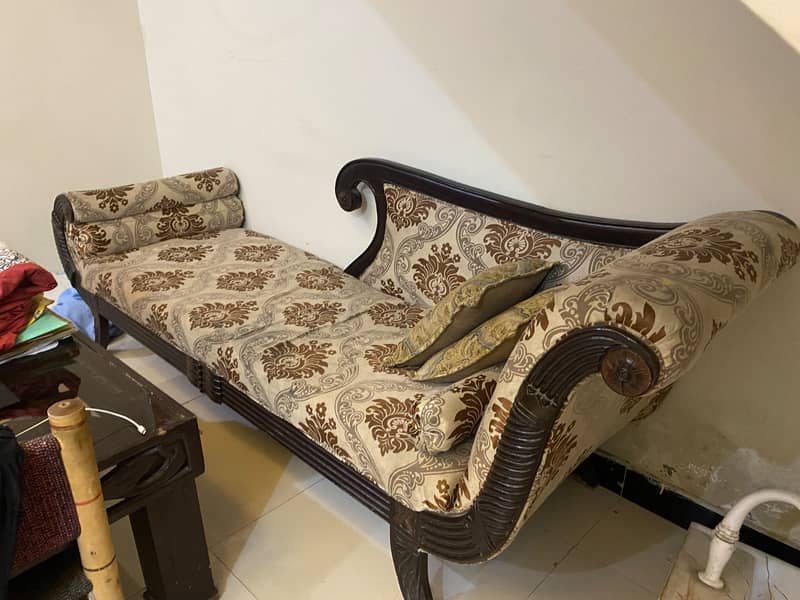 3 seater 0