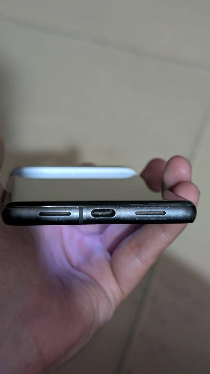 Google Pixel 7 4