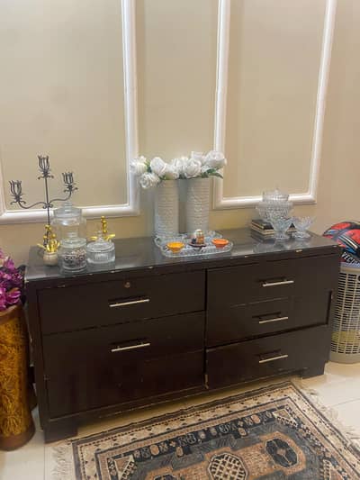 6 drawer table