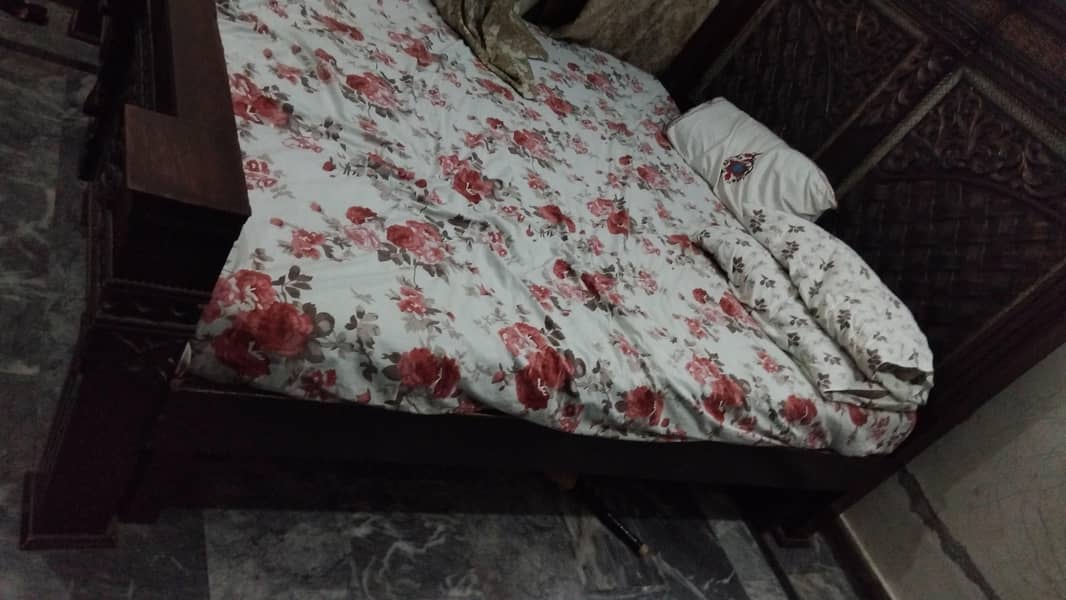king size bed 3