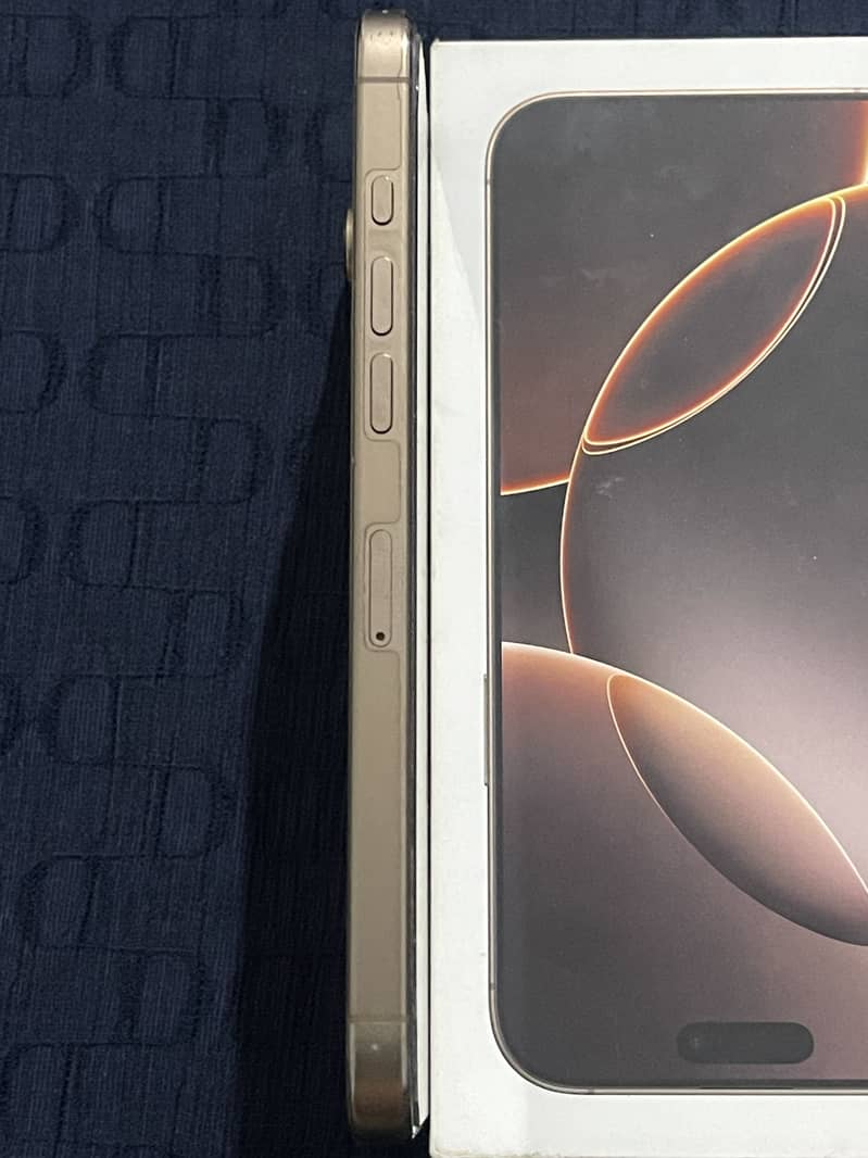 Apple iPhone 16 Pro Max 3