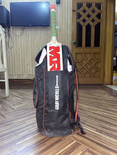 Cricket hard ball kit