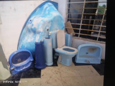 Basin commode bathtub