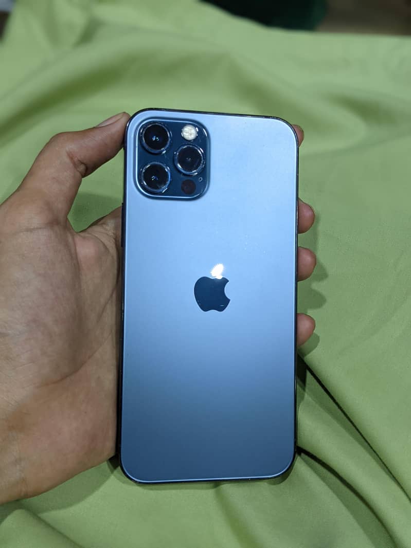 Apple iPhone 12 Pro 4