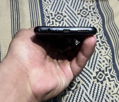 Samsung Mobile A04 4/64 Only screen demaged.