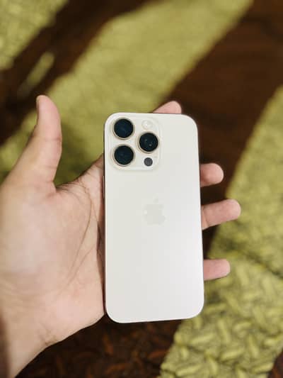 Apple iPhone 16 Pro