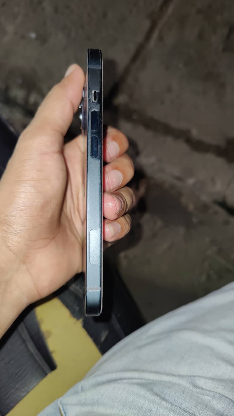 Apple iPhone 14 1