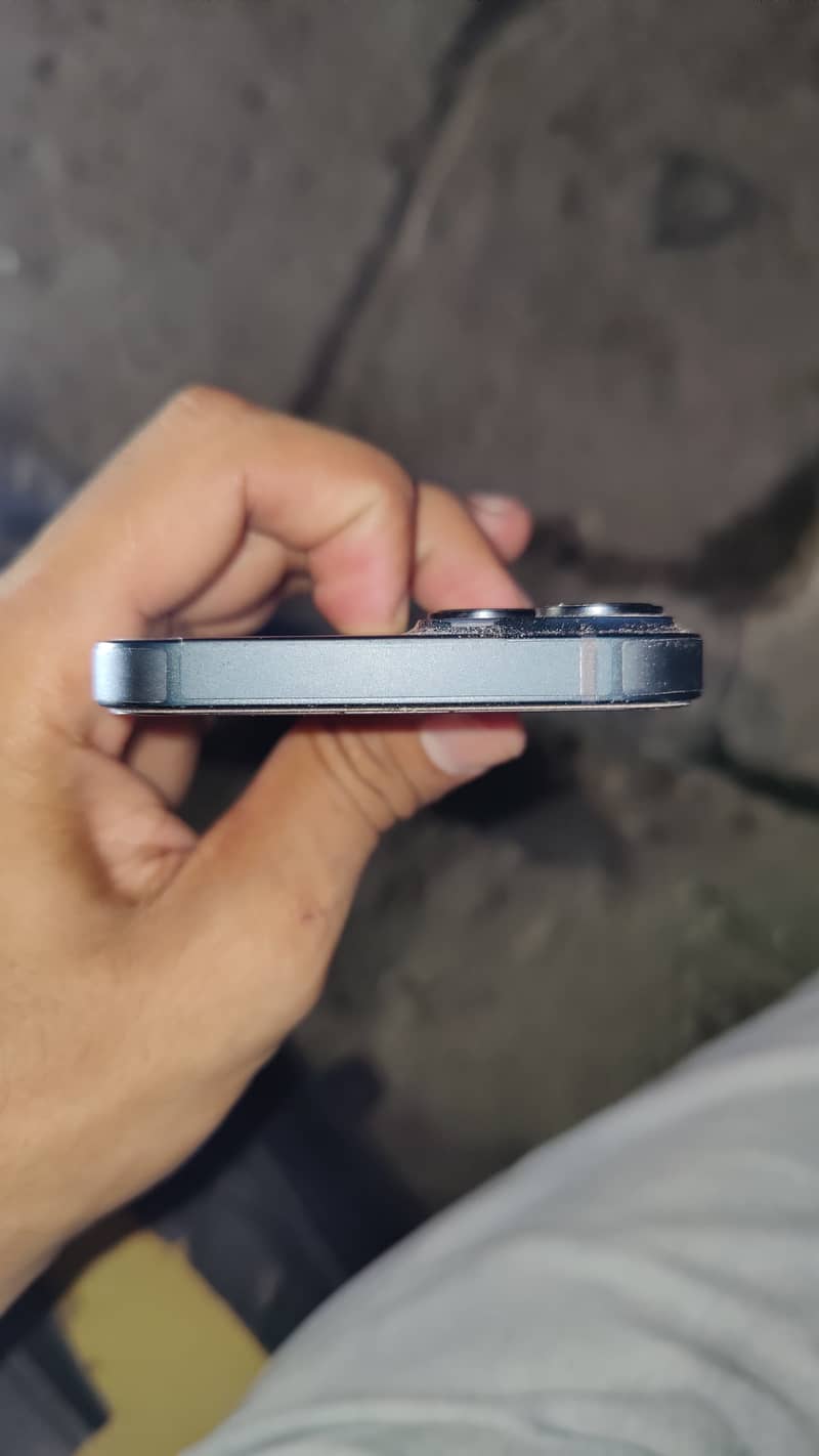 Apple iPhone 14 4