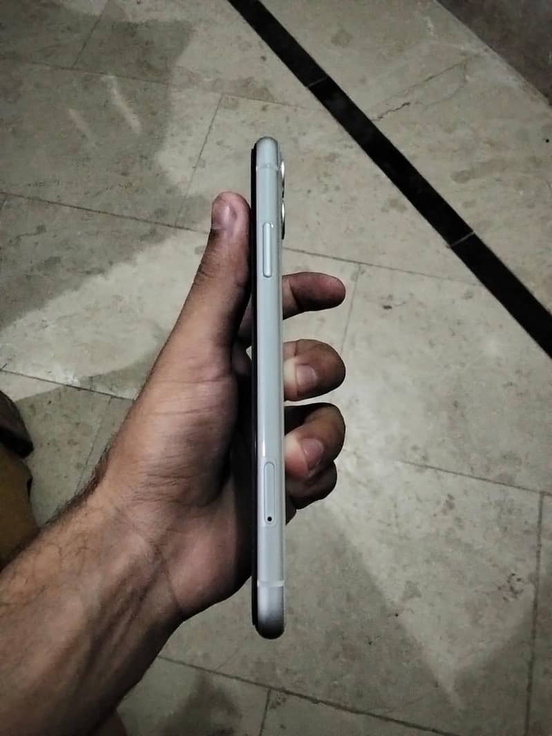 iphone 11 3