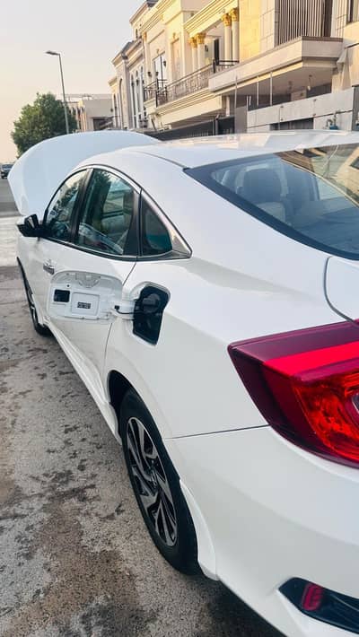 Honda Civic Oriel 2019