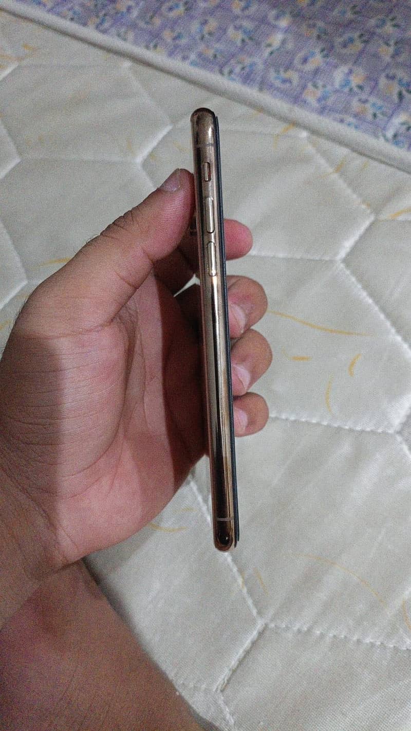 Apple iPhone X 0