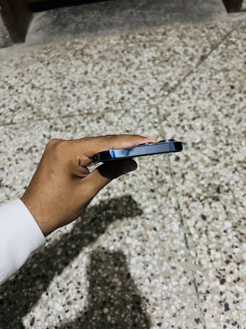 Apple iPhone 13 Pro Max 3