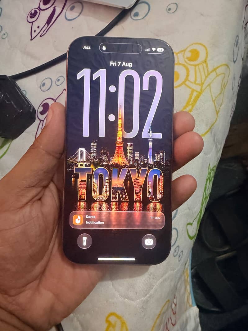 Apple iPhone 16 Pro 2