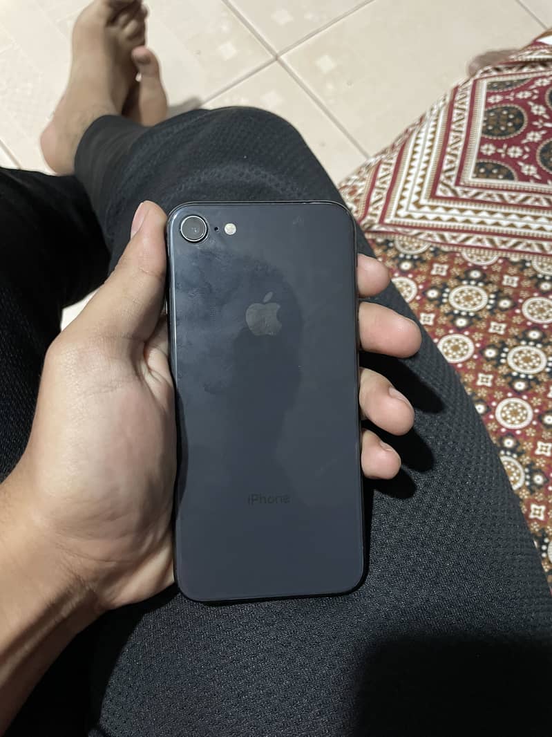 Apple iPhone 8 2