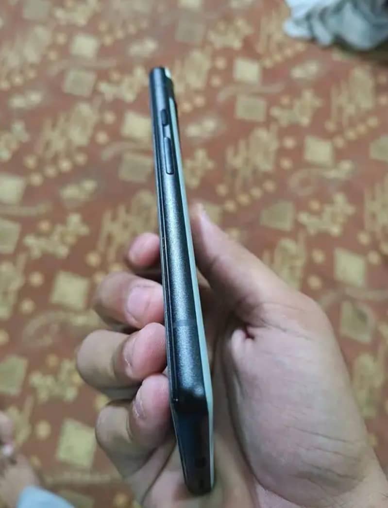 Google Pixel 6a 3