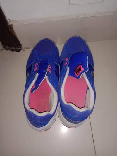 best condition shoe are available