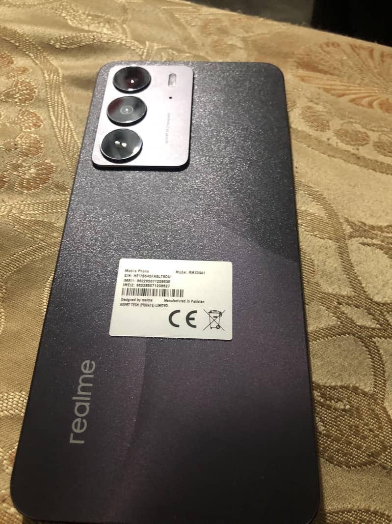 Realme C75 1