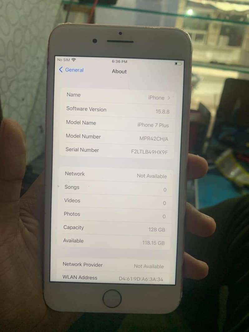 Apple iPhone 7 Plus 8