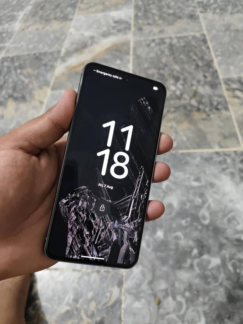 Google Pixel 8 2