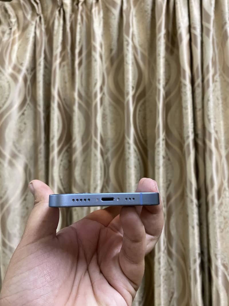 Apple iPhone 14 2
