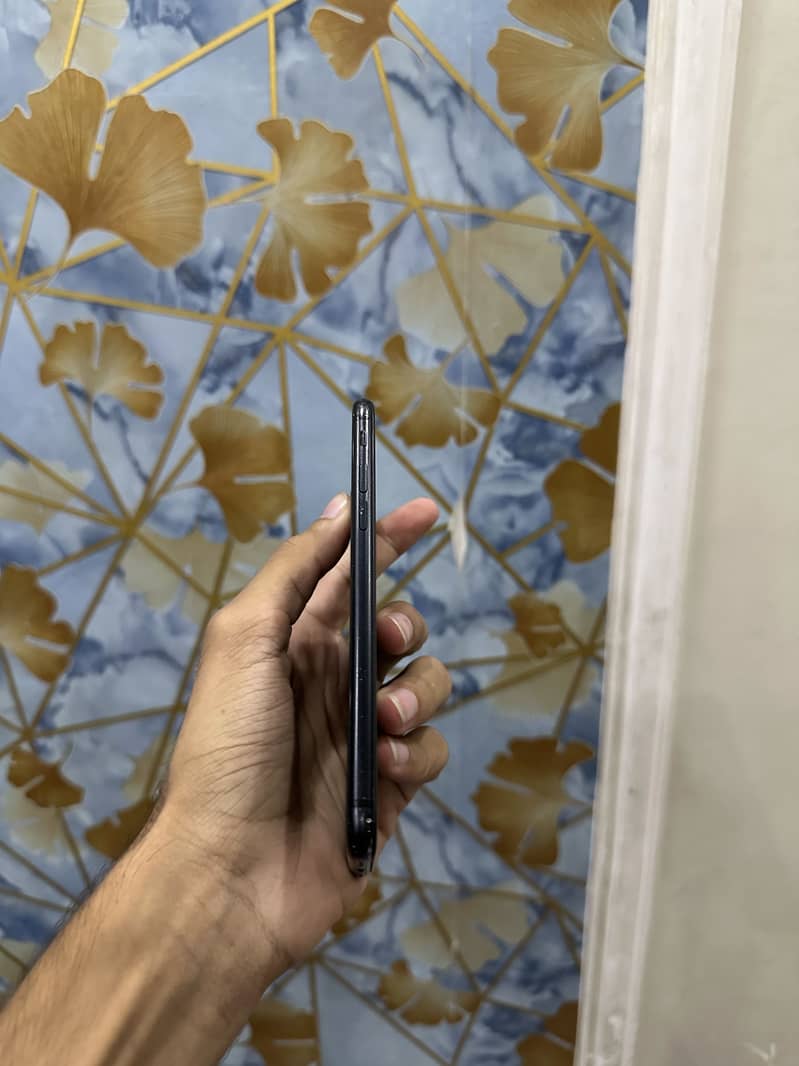 Apple iPhone SE 3