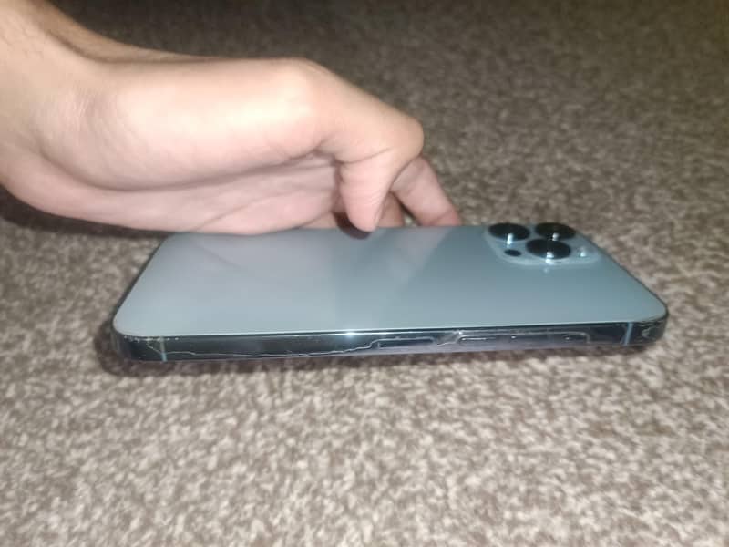 Apple iPhone 13 Pro Max 5