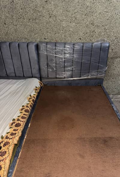single beds 2 only one month used