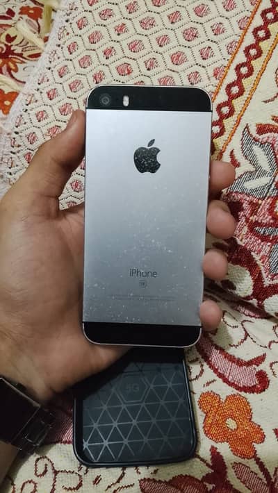 iPhone SE