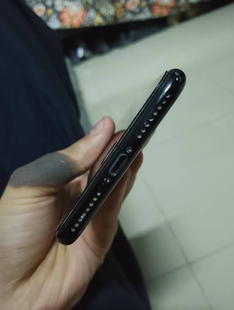 Apple iPhone 7 Plus 3