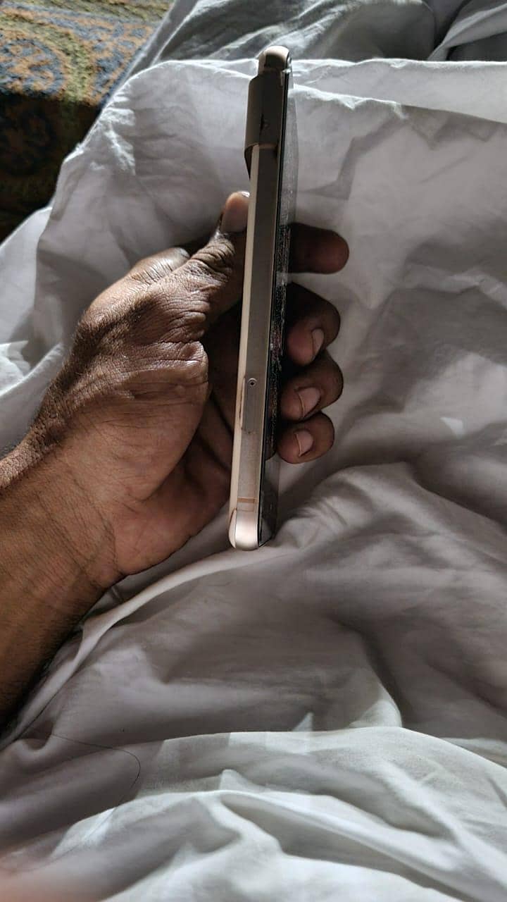 Google Pixel 8 2