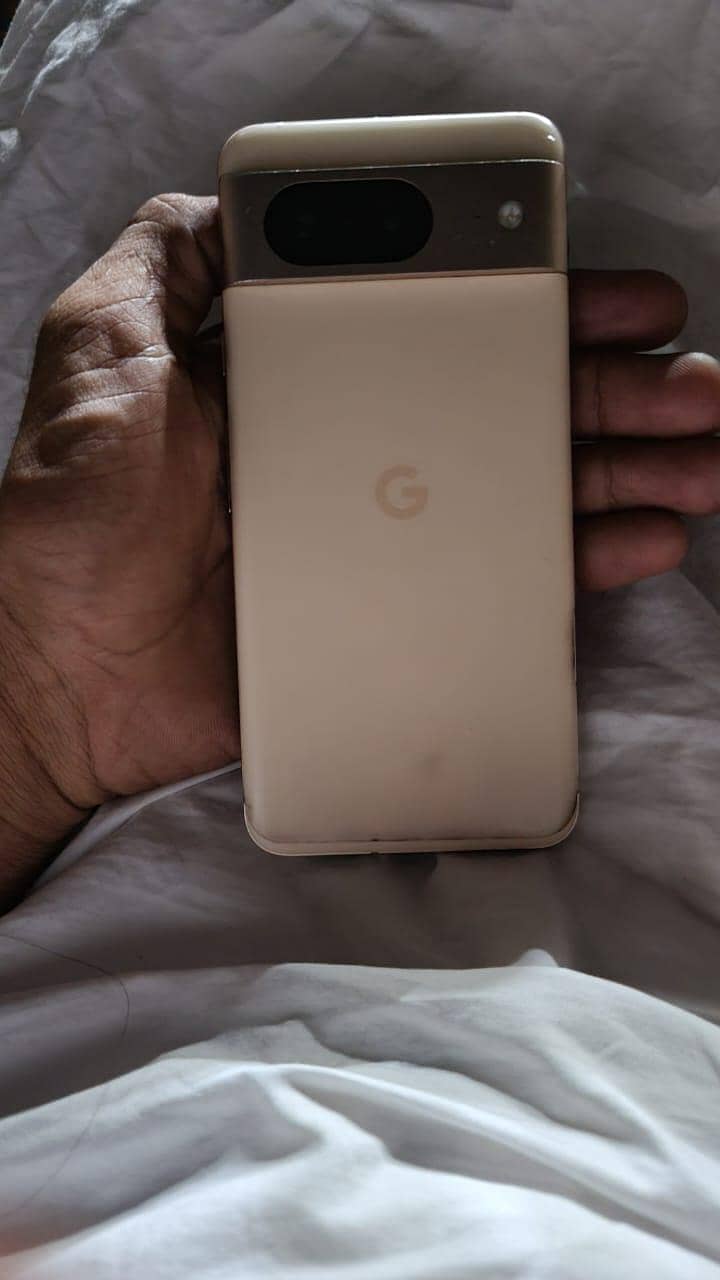 Google Pixel 8 3