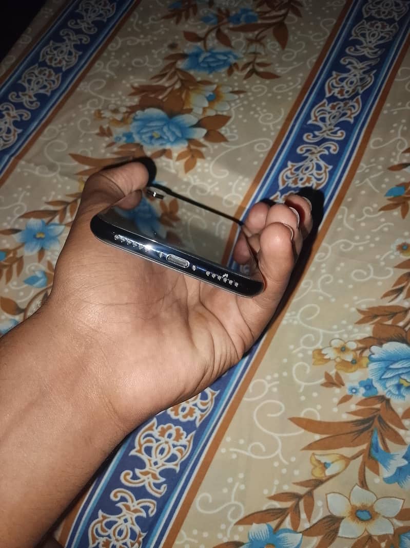 Apple iPhone X 2