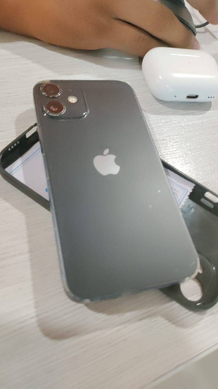Apple iPhone 12 mini 3