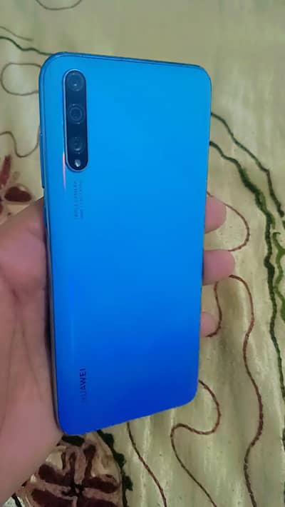 Huawei Y8p