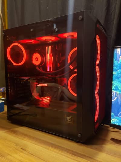 custom gamming and work pc + dual display (used in one hand only)