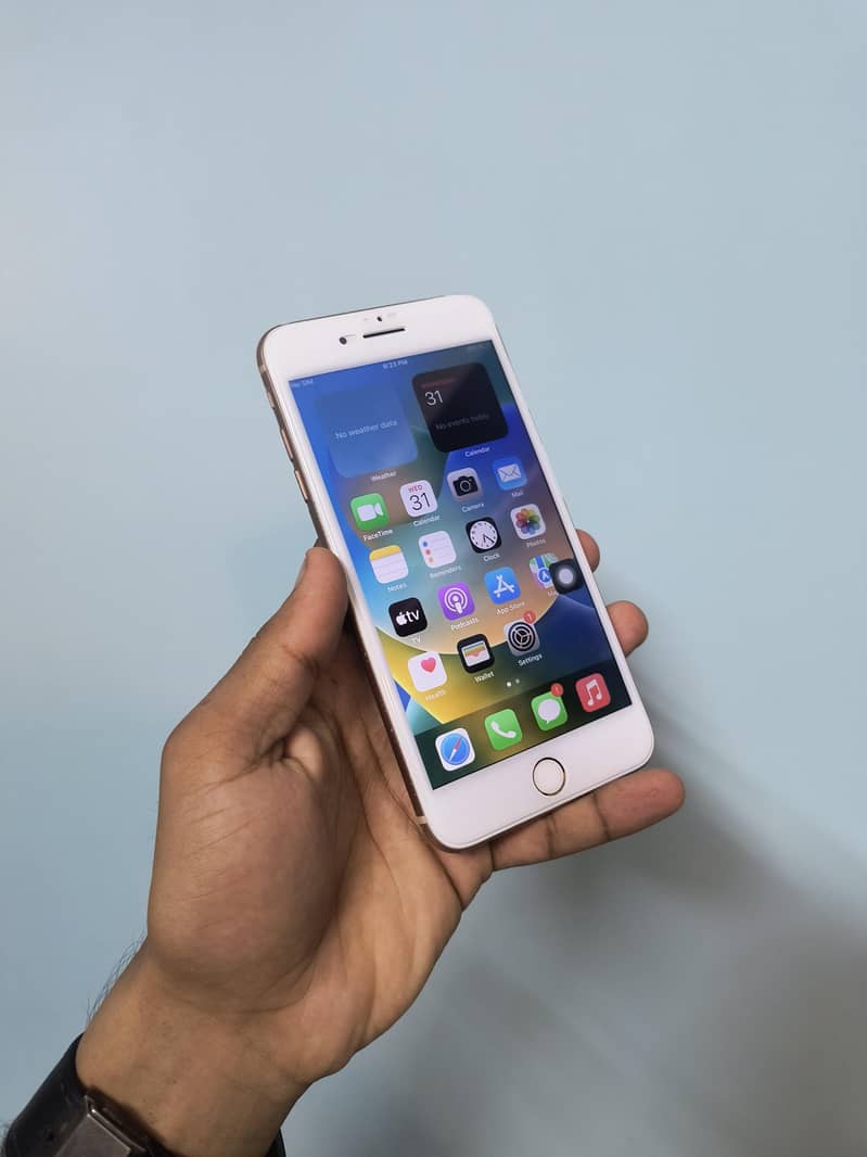 Apple iPhone 8 Plus 8