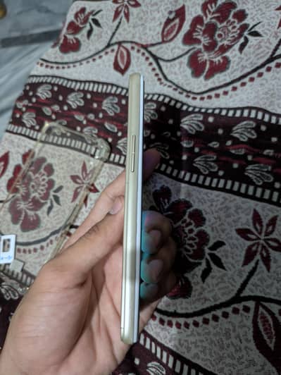 OPPO A37