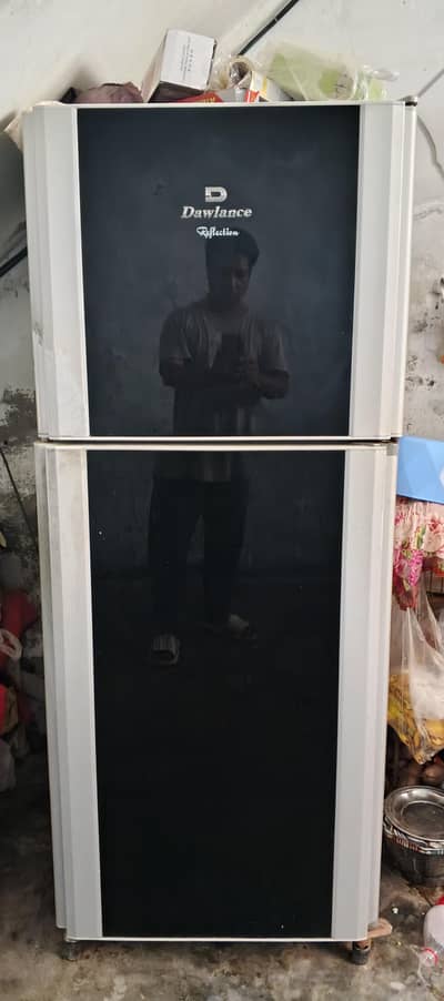 darlance fridge in best condition