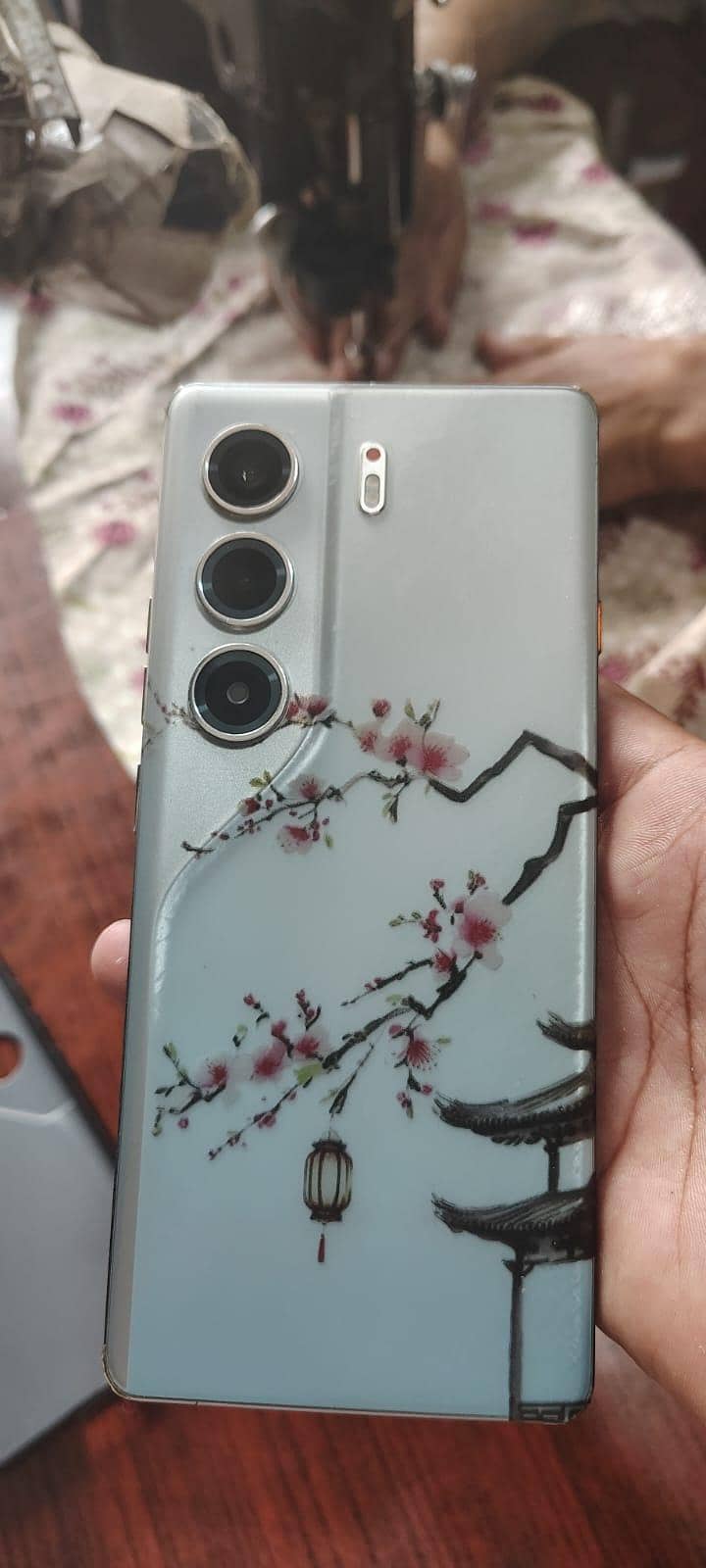 Tecno CAMON 40 Pro 6