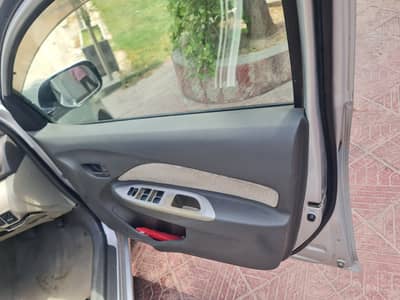 Toyota Belta 2008