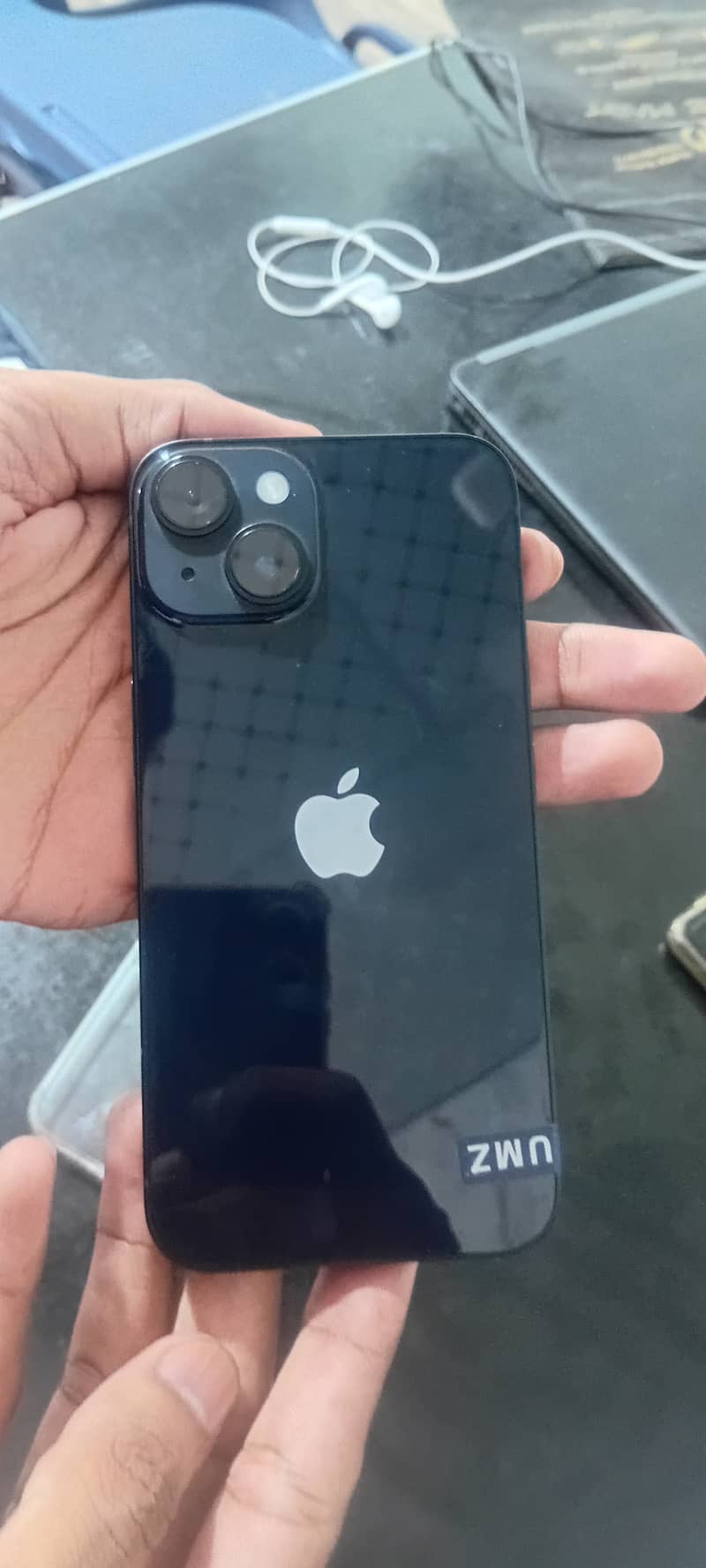 iPhone 14 4