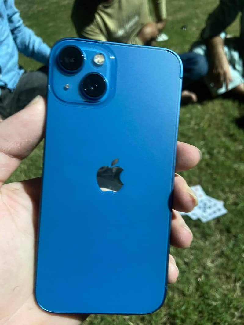 Apple iPhone 13 1