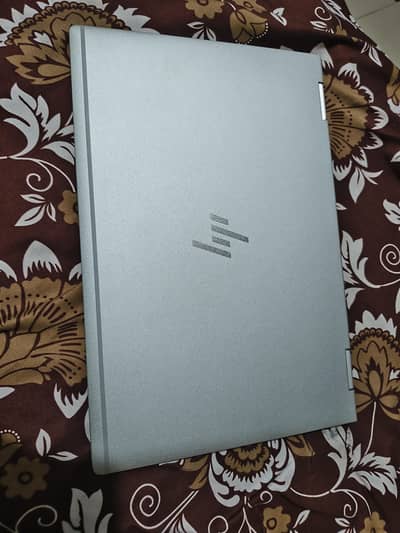 Hp Elite book 1030 G3 TOUCH. ×360