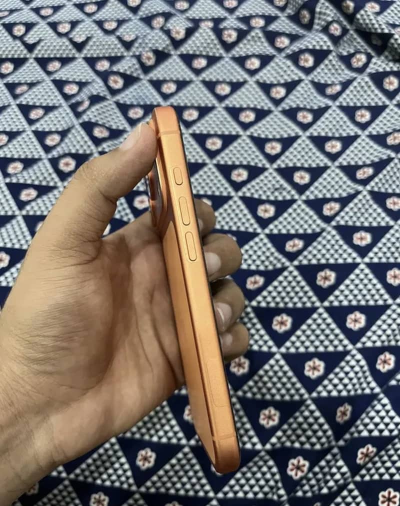 Iphone 17 pro 4